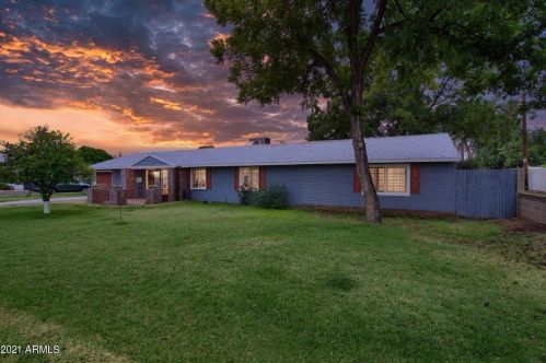 3802 Campbell Ave, Phoenix, AZ 85018-3557