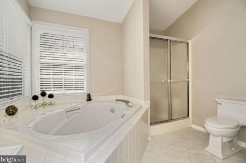 8556 Window Latch Way, Columbia MD 21045-5637 exterior