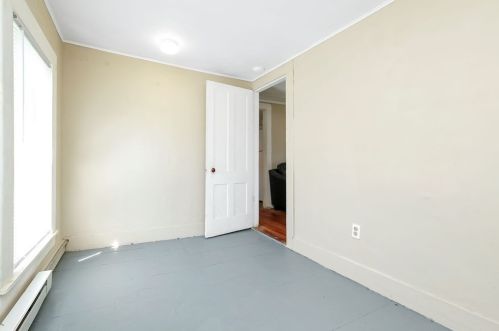 19 Jefferson St, Montgomery MA 01085-2821 exterior