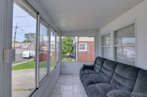 49 Laurel St, Carteret, NJ 07008-2447