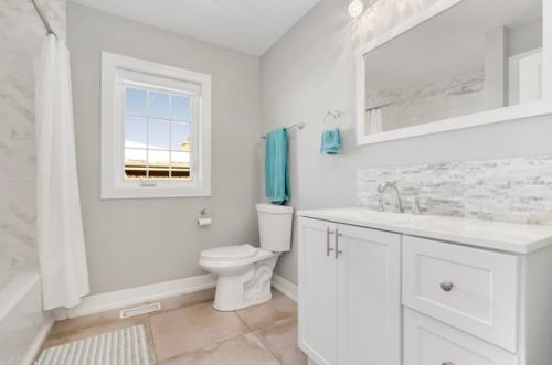 4131 Home Ave, Forest View IL 60402-1618 exterior