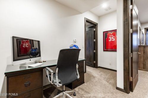 2424 Iron Mtn Dr, Park City UT 84060-6559 exterior