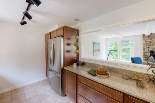 11 Forest Hill Dr, Worcester MA 01609-1013 exterior