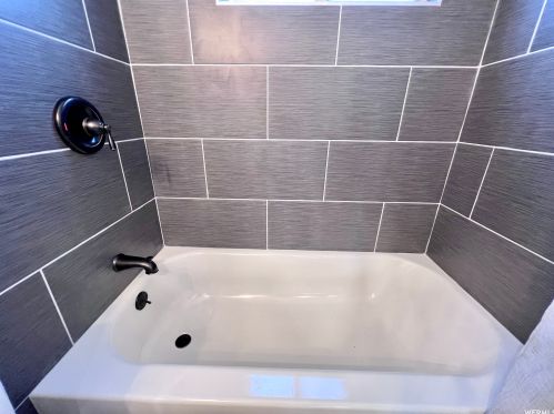 10227 Zinnia Way, Sandy UT 84094-4459 exterior