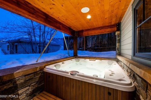 426 Woodside Ave, Park City UT exterior