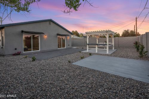 1359 Clarendon Ave, Phoenix AZ  85013-3330 exterior