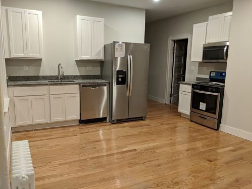 106 Clark Ave, Chelsea MA 02150-2136 exterior