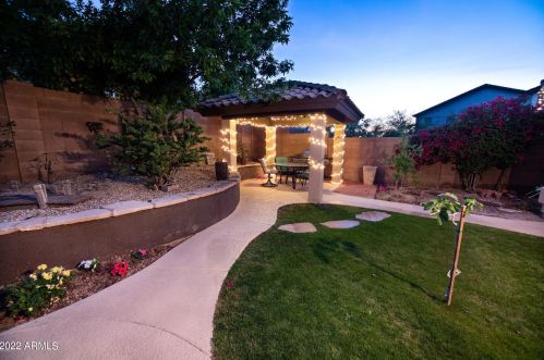 2931 Carson Rd, Phoenix AZ  85041-6340 exterior