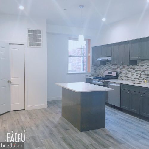 1429 Girard Ave, Philadelphia, PA 19121-1625