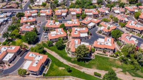 10226 12th Pl, Phoenix AZ 85020-1677 exterior