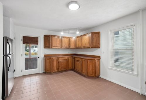 36 Lambert Ave, Chelsea MA 02150-1304 exterior