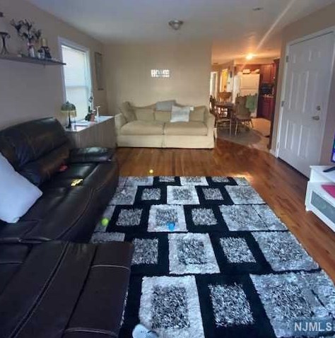 2 Kingsland Ave, East Newark NJ  07029-1609 exterior