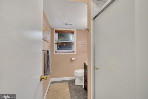 85 Colleen Cir, Trenton NJ 08638-1724 exterior