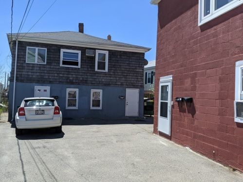 775 Bedford St, Fall River MA  02721-1203 exterior