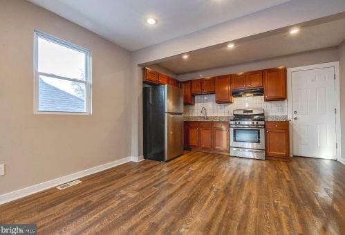 29 Cedar Ave, West Deptford NJ 08093-1409 exterior