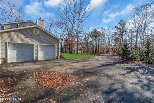 6 Afton Rd, Jackson Twp NJ 08527-3131 exterior