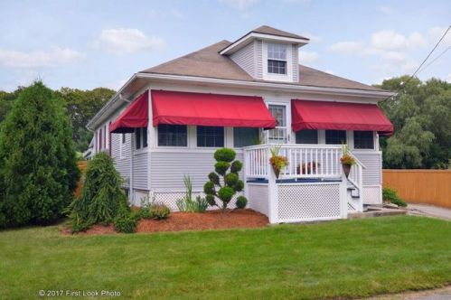 35 Valley St, Seekonk, MA 02771-5103