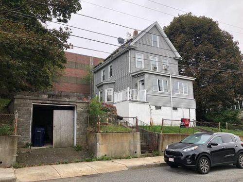 87 Mt Washington St, Everett MA  02149-5108 exterior