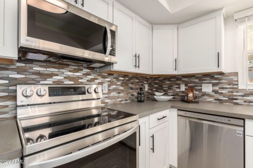 6501 2nd St, Phoenix AZ 85022-1005 exterior