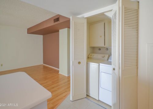 4430 Belleview St, Phoenix AZ 85008-5644 exterior