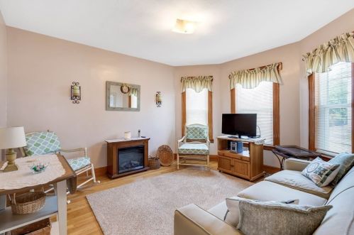 54 Everett St, Everett MA 02149-1102 exterior