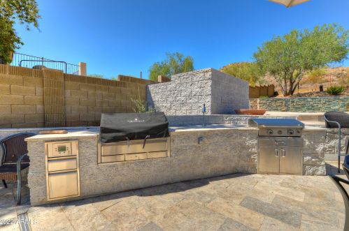 12618 38 St, Phoenix AZ 85040-1613 exterior