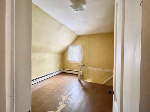 646 Pequoig Ave, Royalston MA 01331-1502 exterior