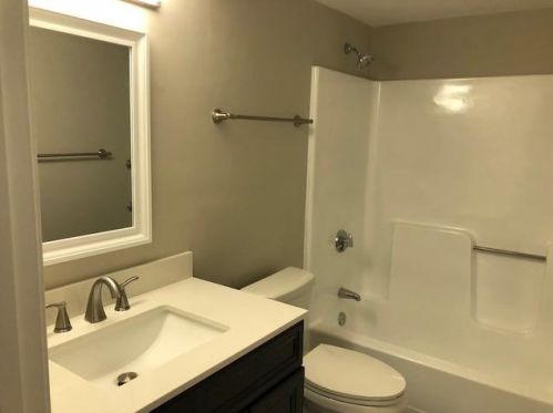 2 Englewood Dr, Harwich MA 02645-2737 exterior