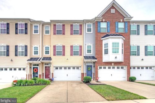 530 Boxwood Ct, West Deptford NJ  08096 exterior