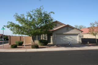 902 Beth Dr, Phoenix, AZ 85042-7867