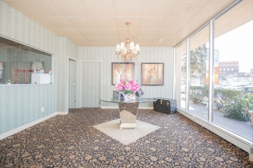 70 Southbridge St, Worcester MA 01608-2000 exterior