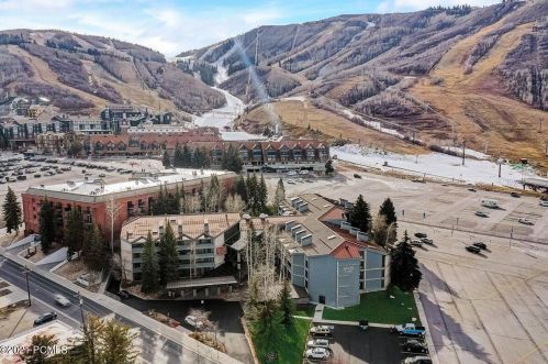 1485 Empire Ave, Park City UT 84060-5112 exterior
