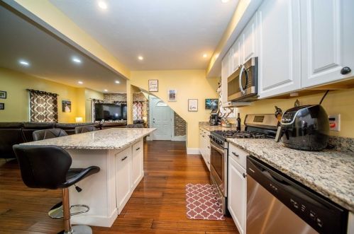 13 Social St, New Bedford MA  02744-2514 exterior