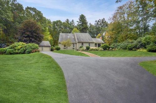 118 Armsby Rd, Sutton MA  01590-2935 exterior