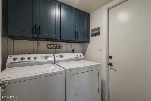 6822 43rd Pl, Phoenix AZ  85042-5218 exterior