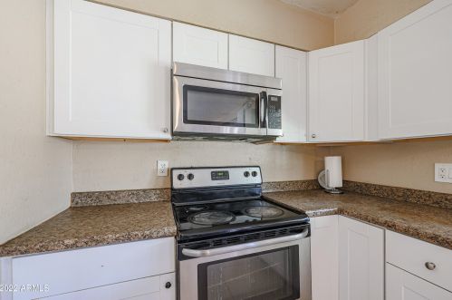 5044 Cambridge Ave, Phoenix AZ  85008-1620 exterior