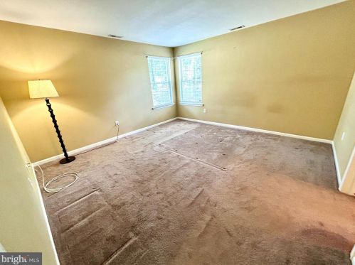 1393 Tristram Cir, West Deptford NJ 08051-2260 exterior