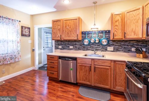 1366 Georgia Ave, West Deptford NJ 08093-1924 exterior