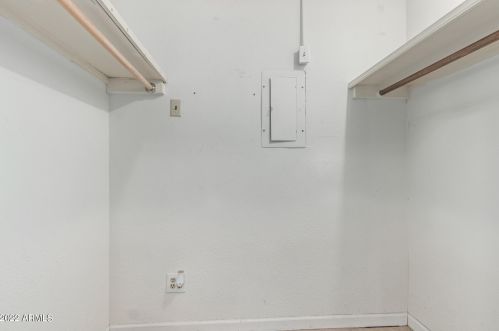 18739 30th St, Phoenix AZ  85050-3409 exterior