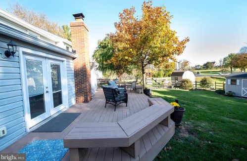 6605 Windsor Ct, Columbia MD 21044-4102 exterior