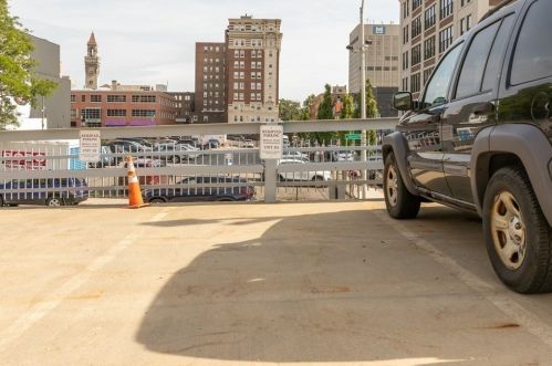 70 Southbridge St, Worcester MA 01608-2000 exterior