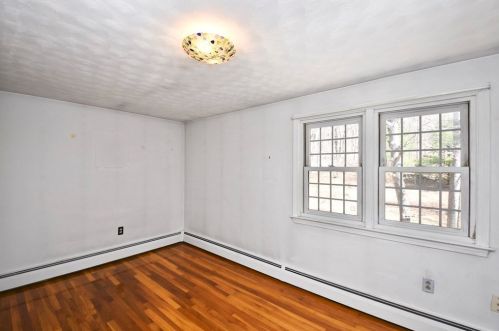 9 Knollwood Rd, Worcester MA 01612-1326 exterior