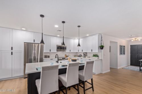 11826 38th Pl, Phoenix AZ  85028-1448 exterior