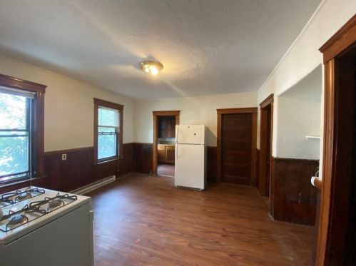 7 Kendall St, Worcester MA 01605-2715 exterior