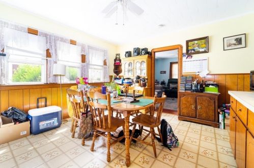 38 Granite St, Taunton MA 02780-3019 exterior