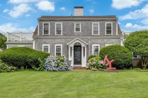 75 Main St, Chatham MA 02633-2419 exterior
