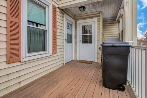 81 Lowell St, Methuen MA 01844-3615 exterior