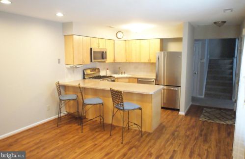 30 Caraway Ct, West Deptford NJ 08086-2407 exterior