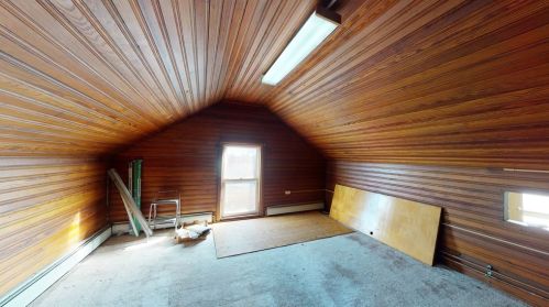 266 Pleasant St, West Bridgewater MA 02379-1509 exterior