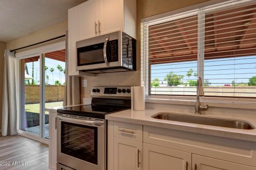 17822 18 Dr, Phoenix AZ 85023-2358 exterior